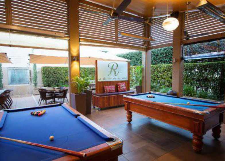 Indoors, outdoors and entertainment everywhere at O'Sheas Royal Hotel in Goondiwindi